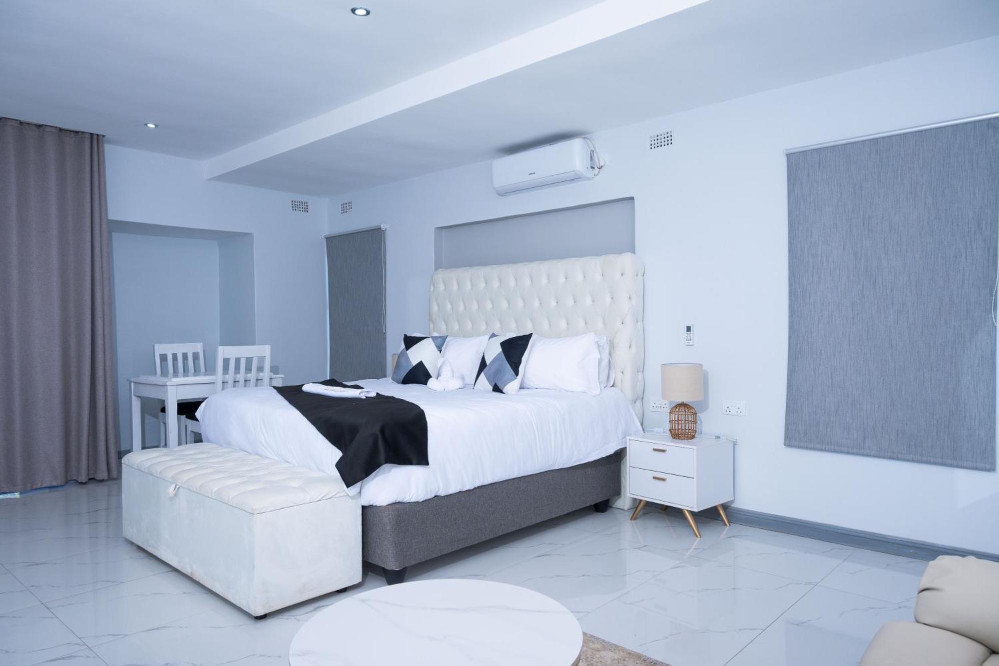 De Lux Villa Bulawayo Extérieur photo